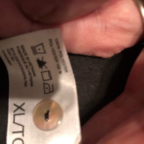 Gorgeous Black polyester Alfred Sung top, sheer like fabric, never worn - Picture 8 of 8